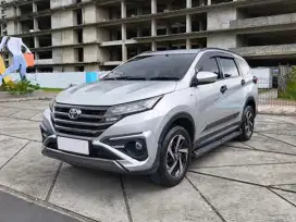 Toyota rush gr matic 2022 silver