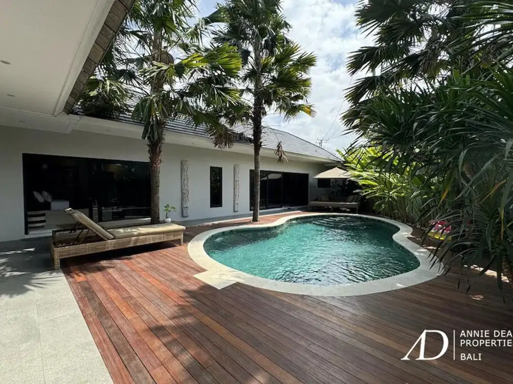 LEASEHOLD 3-BEDROOM MODERN CONTEMPORARY VILLA IN SEMINYAK