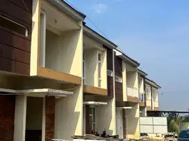 Villa Exclusive 800 Jutaan Siap Huni Dekat Jatimpark 3 Batu Malang