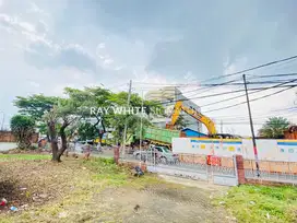Dijual Rumah Lama Zonasi Komersil Di Jatiwaringin Bagus Untuk Bisnis