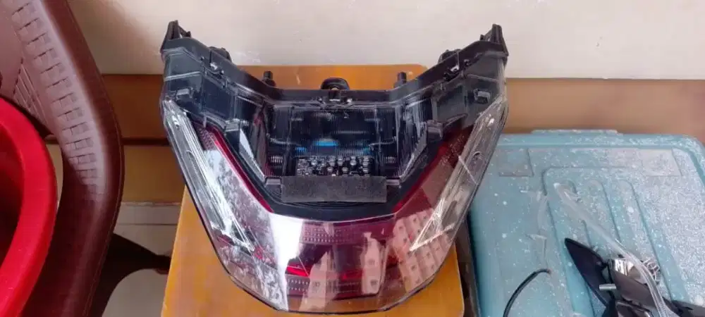 Jual Rumah lampu depan HONDA PCX dan alis lampu depan