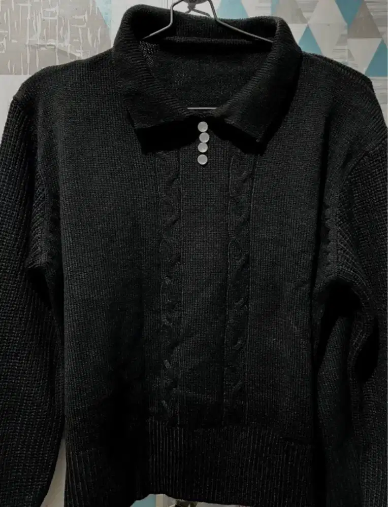 Sweater Cardigan Rajut Hitam Wanita
