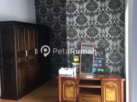 DIJUAL VILLA JL HARMONIKA BARU PASAR II - DAERAH SETIA BUDI