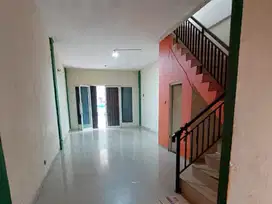 Disewakan cepat ruko Garden Boulevard siap pakai