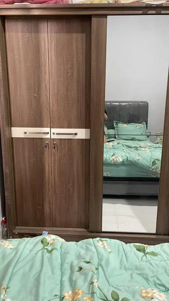 Dijual Lemari Pakaian Informa