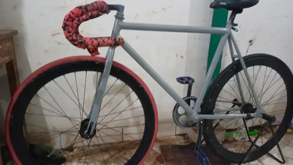 sepeda fixie  terpedo
