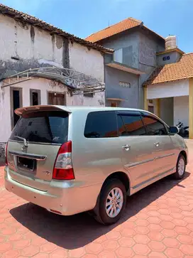 Toyota Innova V Diesel 2012 Matic