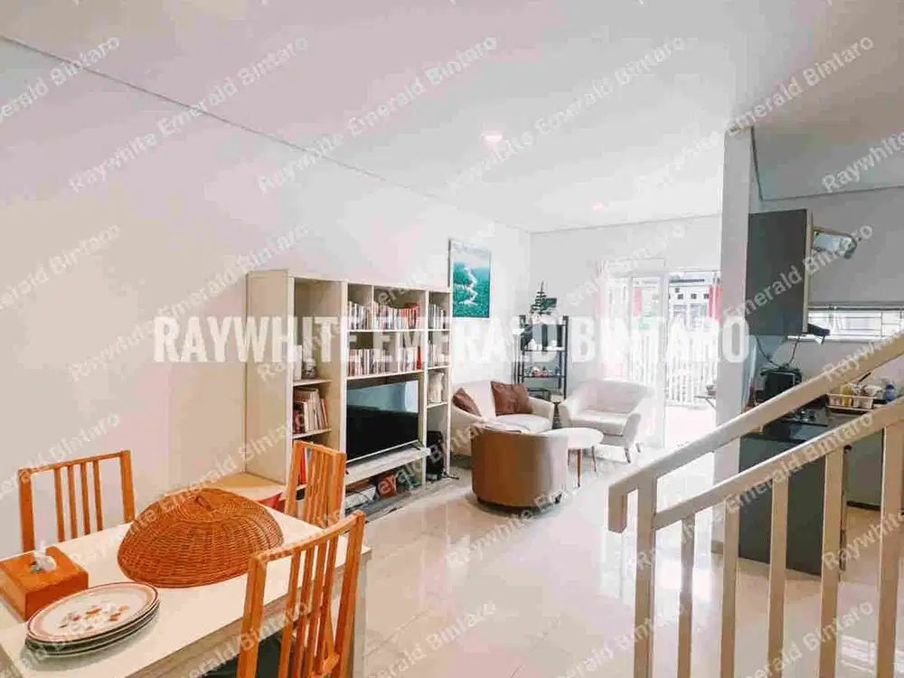 Hunian Estetik Baru Siap Huni 3KT 2 Lantai Furnished Dalam Cluster dekat Tol Graha Bintaro Jaya