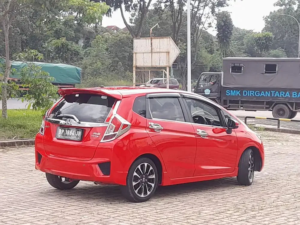 HONDA JAAZ RS AUTOMETIC PAJAK HIDUP STNK BPKB LENGKAP TANGAN PERTAMA