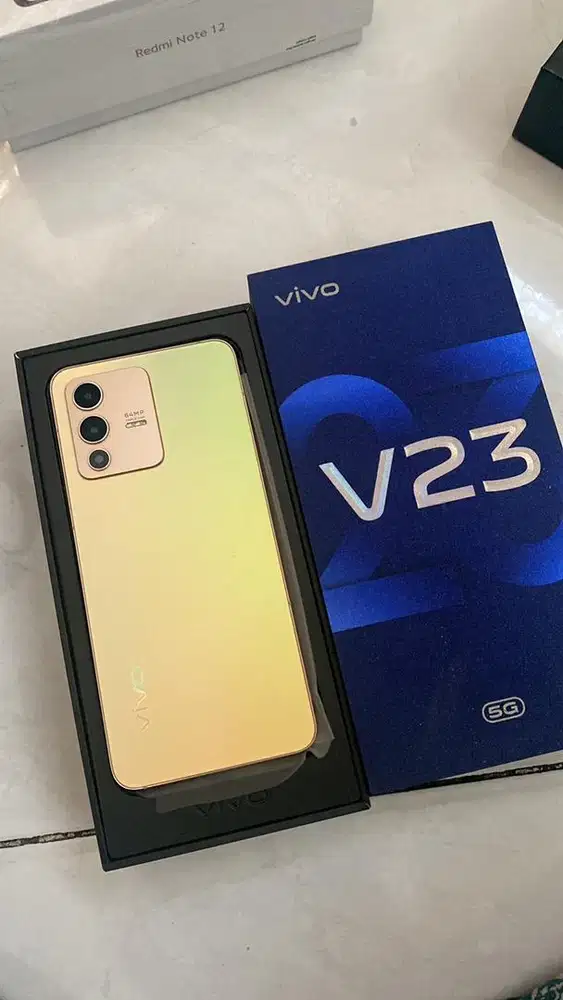 VIVO V23 5G RAM 8/128, 2 JUTA