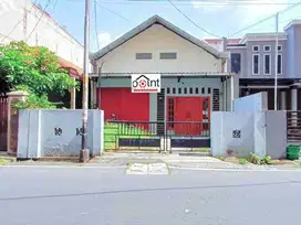 rumah strategis tengah kota hitung tanah