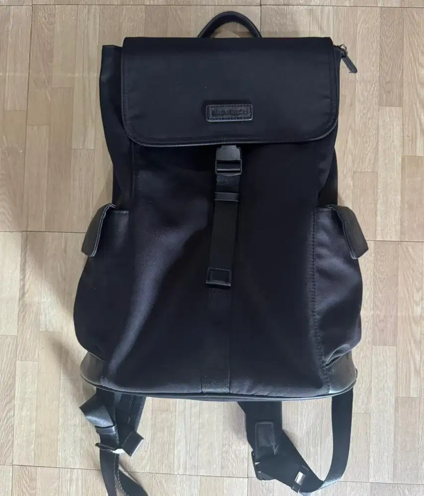Tas / Backpack / Back Pack / Ransel Hush Puppies Black / Hitam: