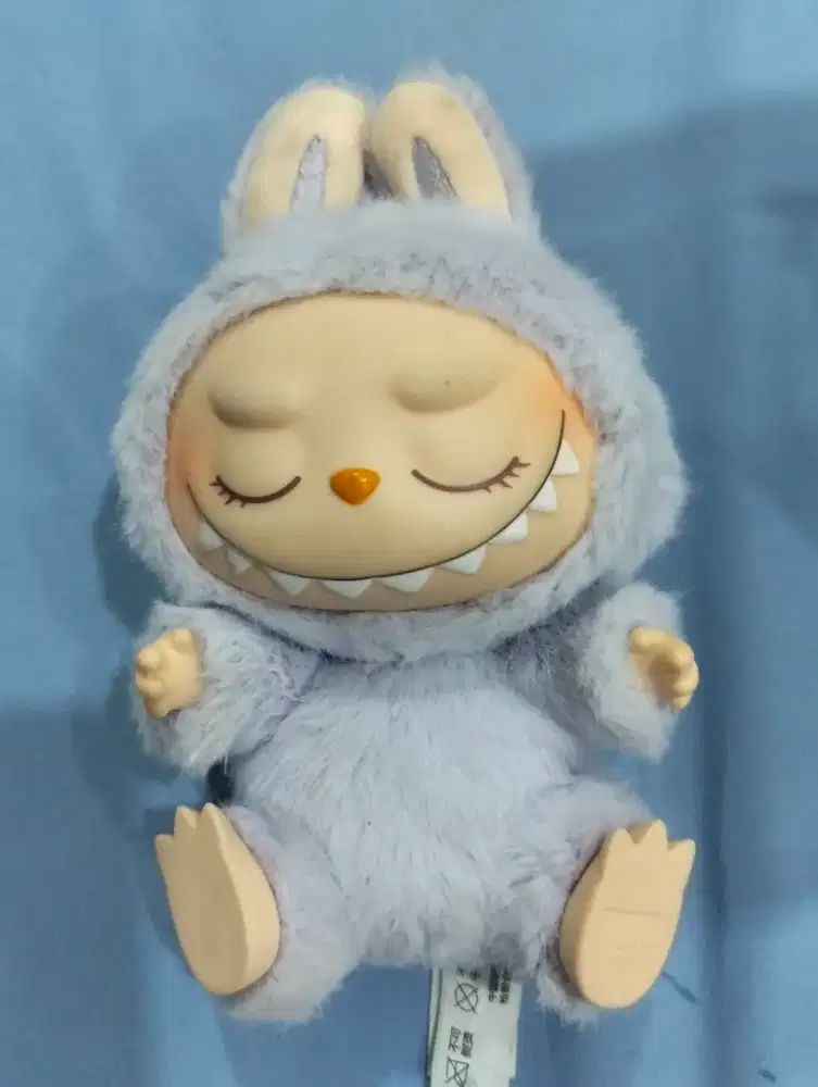 Jual LABUBU ORI second. Variasi ZIZI.