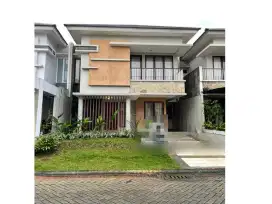 Rumah disewakan di Bintaro Discovery Fiore sektor 9 Bintaro