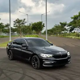 (km 20rb)Bmw 520i Luxury tahun 2018. Hitam. Perfect cond.