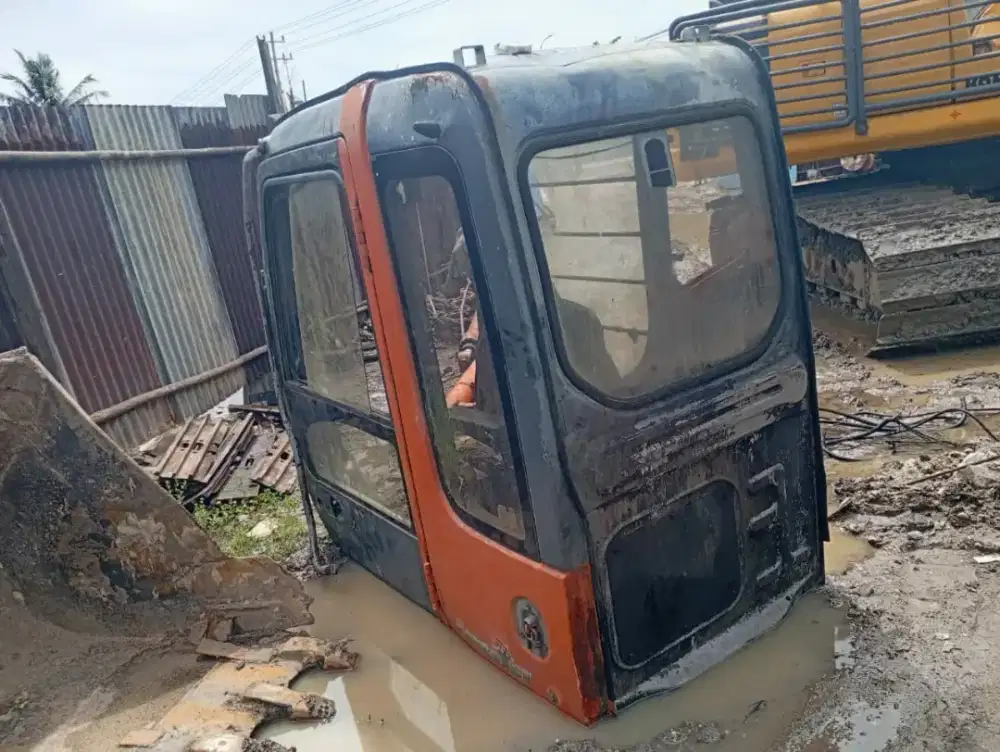 Kabin Hitachi Zx 210