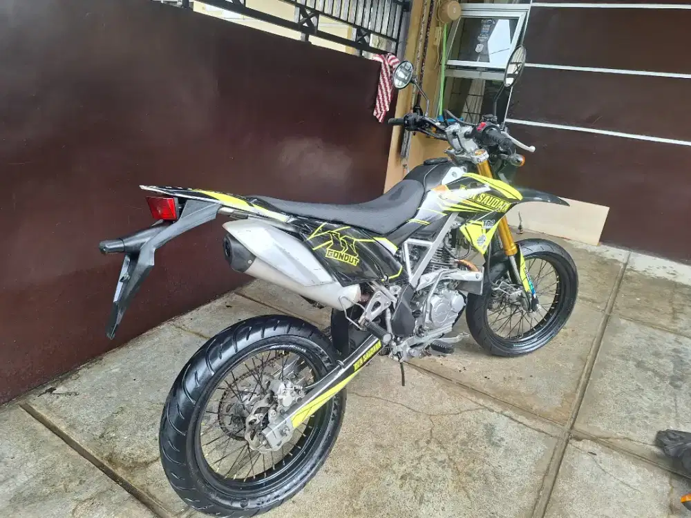 Jual motor kawasaki klx LX150F
