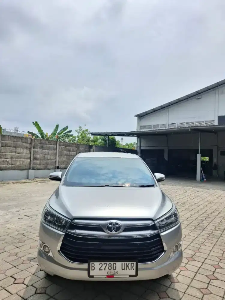 Innova 2019 G diesel matic. Km 90rb