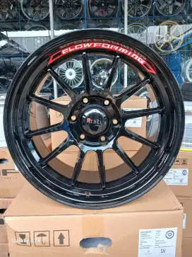 Velg lenso venom5 ring 18x9 6x139,7 ET 0 fortuner pajero