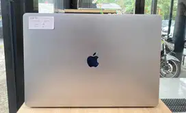 MacBook Pro A2141 i9 16 inch 32GB/1TB Touchbar Mulus Bergaransi