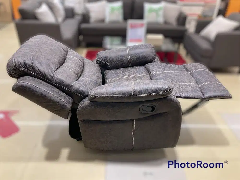 sofa recliner eyelash