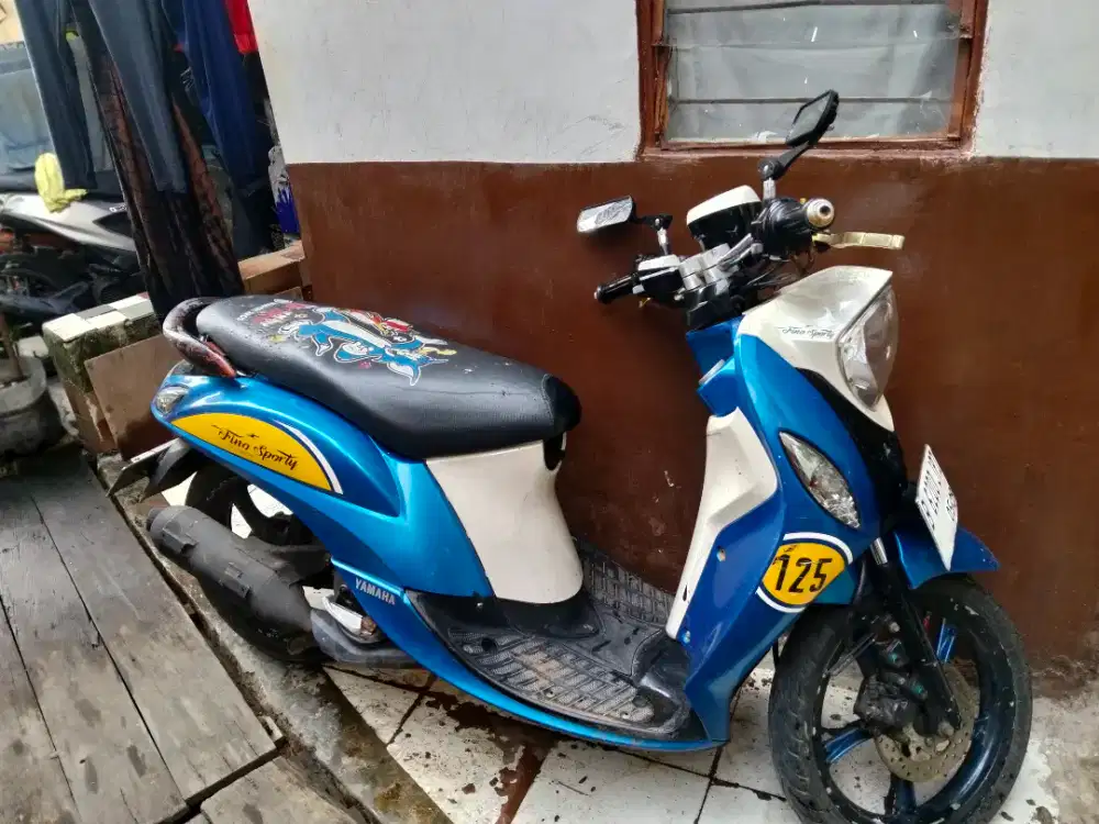 Yamaha Mio Fino core blue 125 sporty