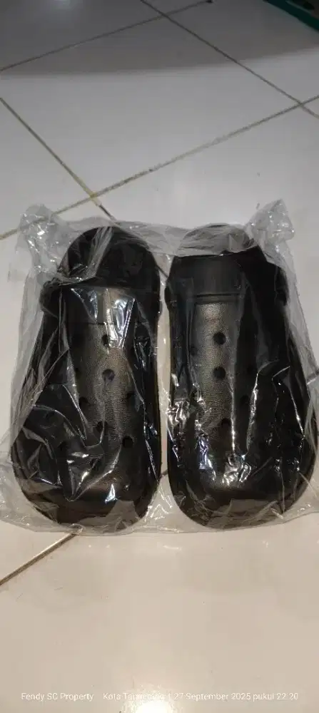 Sendal sepatu karet fladeo