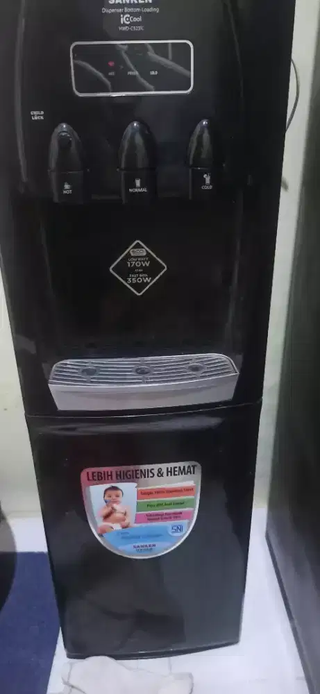 Dispenser Sanken