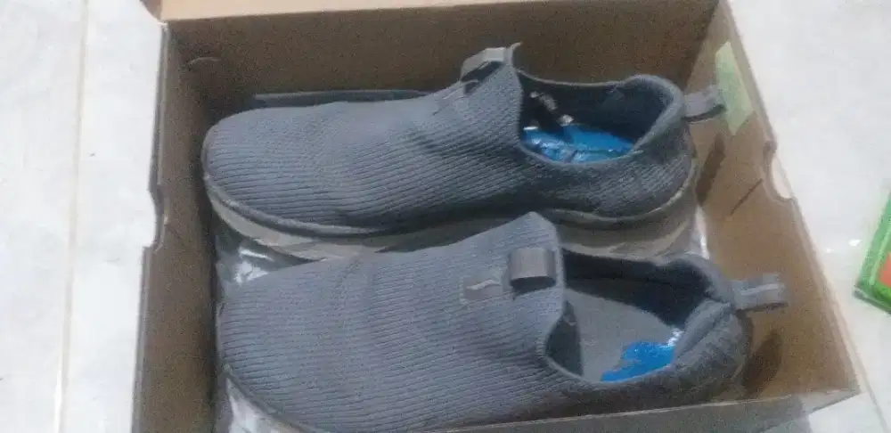 Sepatu mau di jual aja karna kegedean kondisi layak pakai