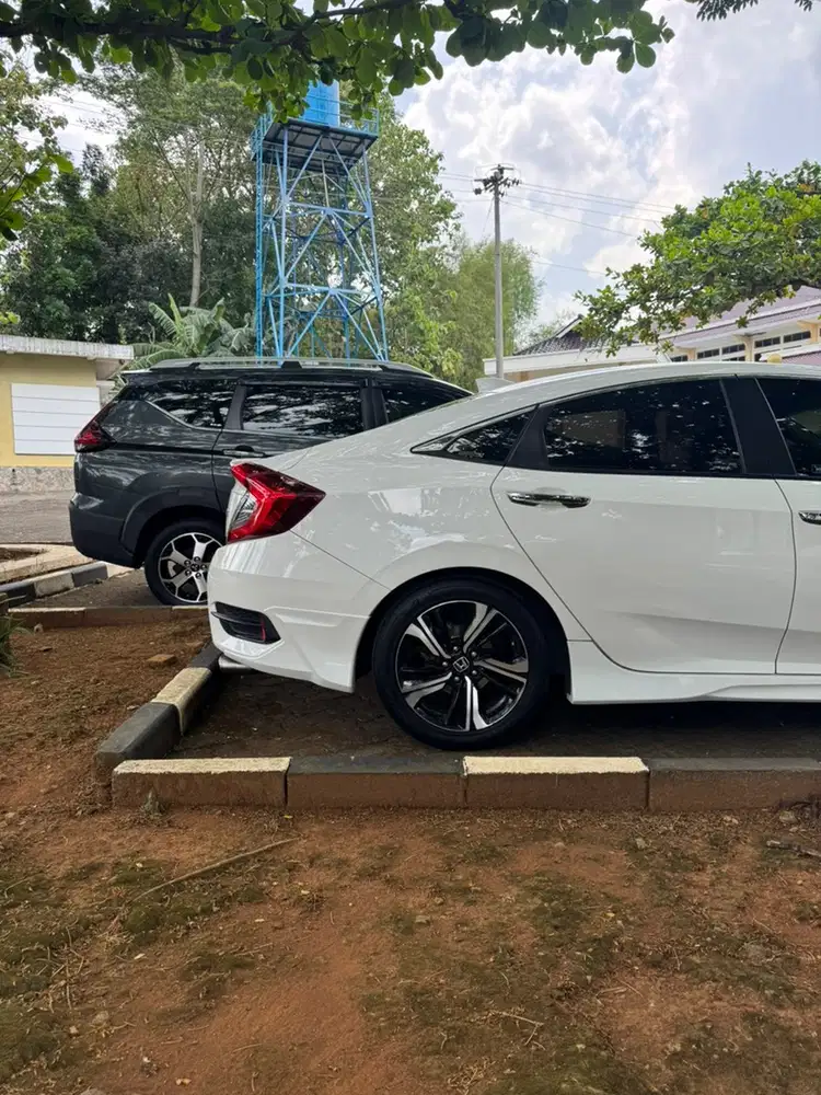 Honda Civic 2017 Bensin