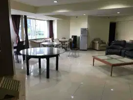 Apt Taman Anggrek Luas 292m2, 2Unit 3BR Jarang Ada