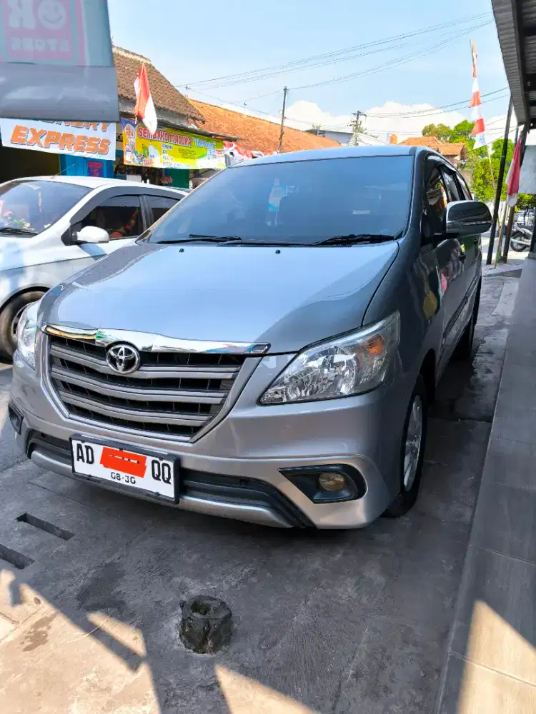 Kijang Innova E A/T tahun 2015