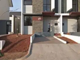 JUAL CEPAT RUMAH CLUSTER 2 LANTAI SEMI FURNISHED DI PATIO RESIDENCE LIPPO CIKARANG DZU