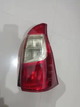 Lampu Belakang Kanan Avanza
