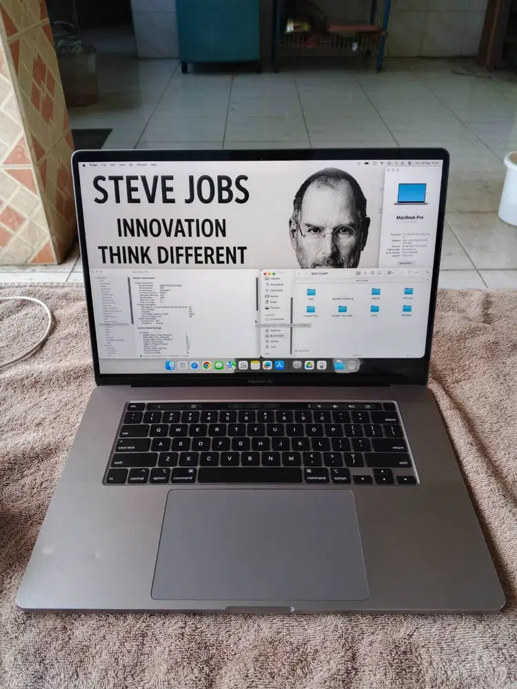 MacBook Pro 2019 16 inch i9 ram 32 rom 512 Radeon Pro 4gb GDDR6