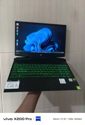 Hp gaming core i5 -10300H gen10 ram 16gb SSD 512gb vga RTX2060 6gb