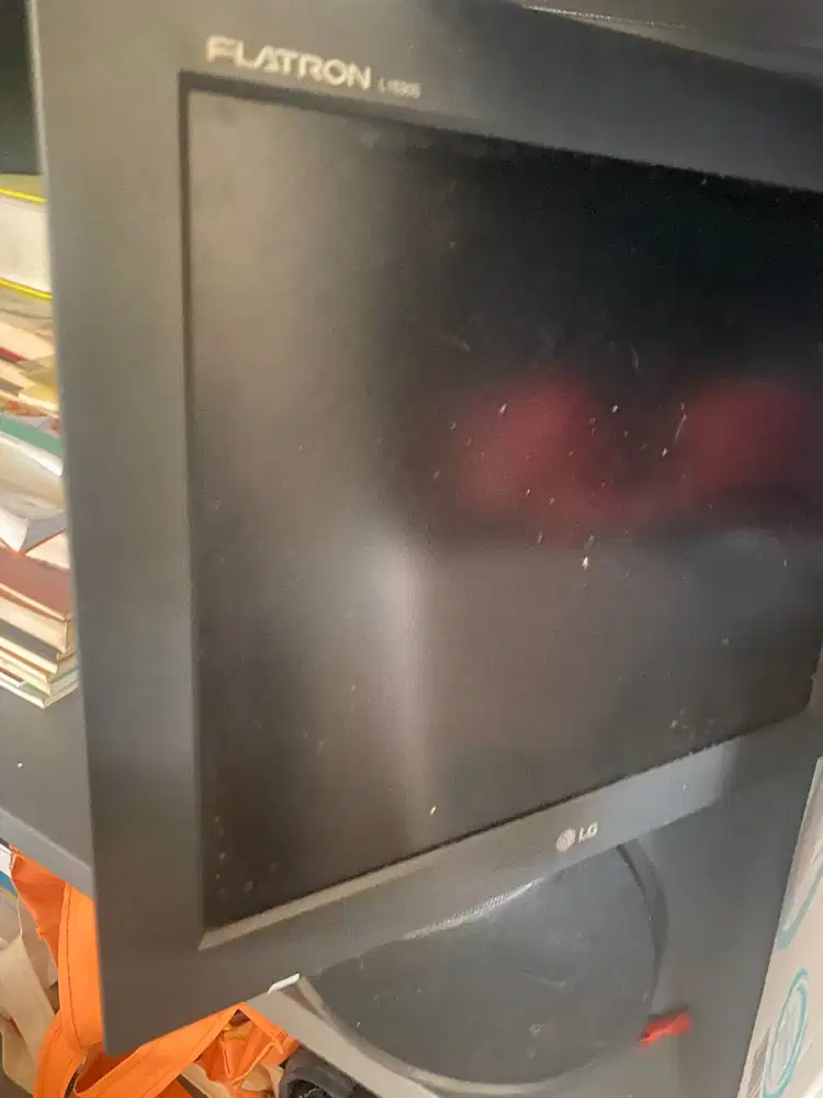 LCD Monitor LG cakep