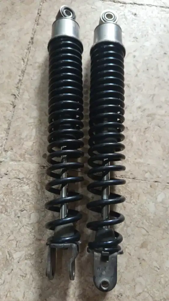 Shockbreaker belakang PCX