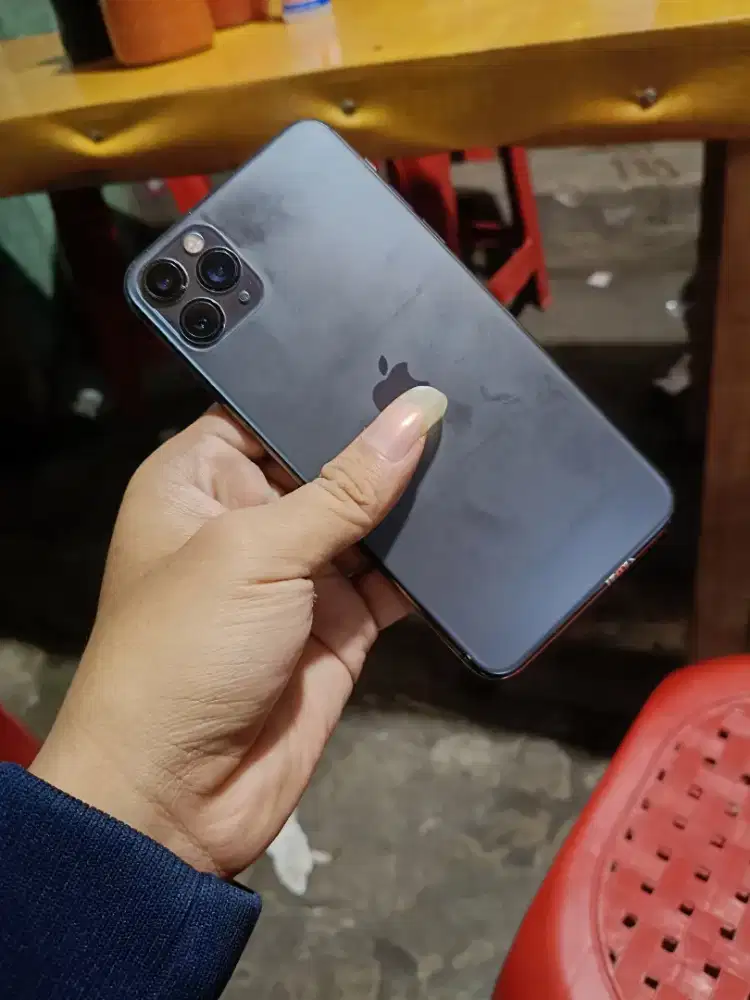 iPhone 11pm 256 GB hp csn