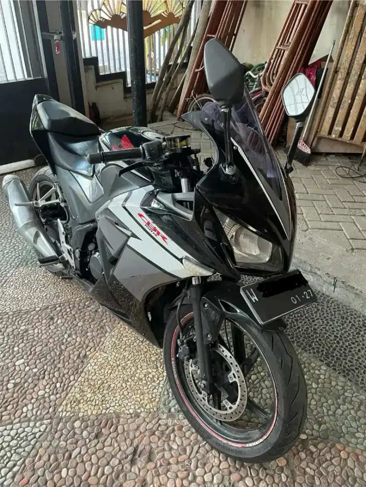 Honda CBR 150 R