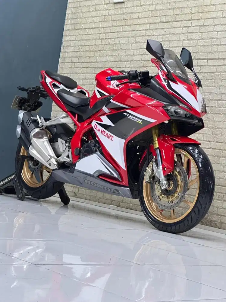 Honda CBR 250rr ABS Red Racing 2017 Pajak Baru  - Zaky Mustika