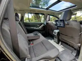 TOYOTA INNOVA ZENIX V HYBRID 2023 AT, kilometer LOW