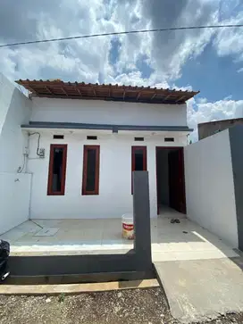 DIKONTRAKAN RUMAH BARU.. SIAP HUNI