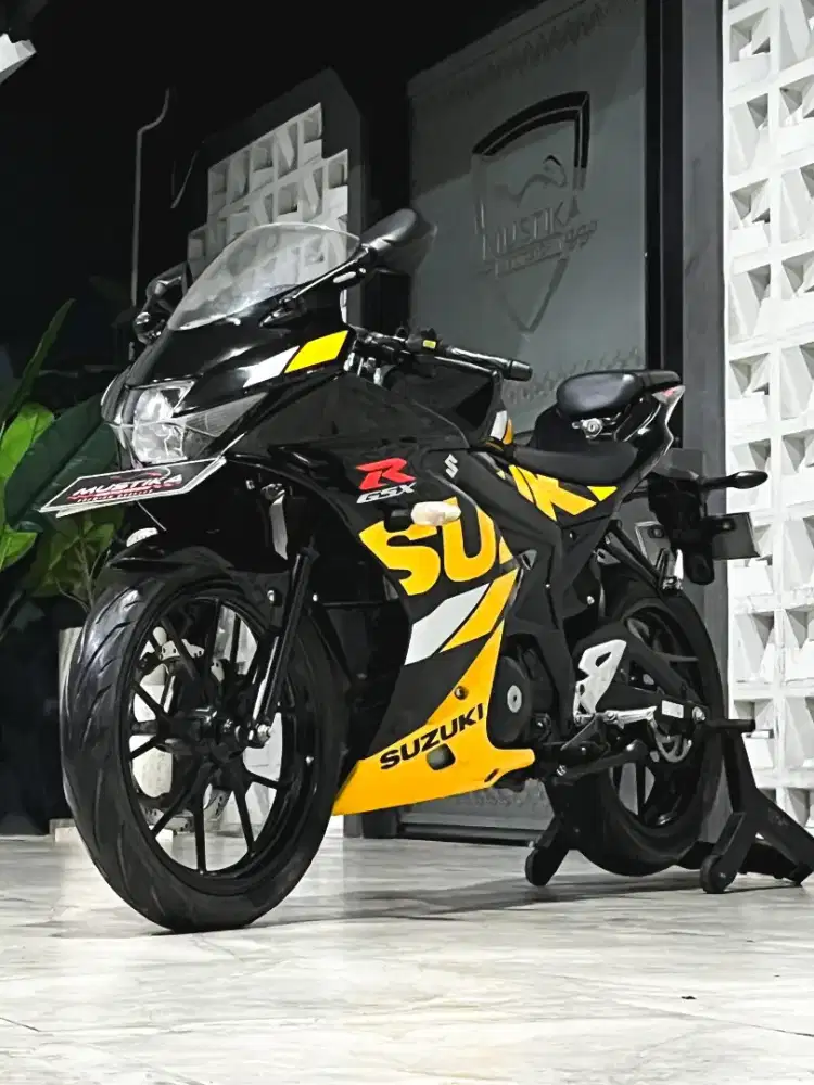 SUZUKI GSX 150R 2020