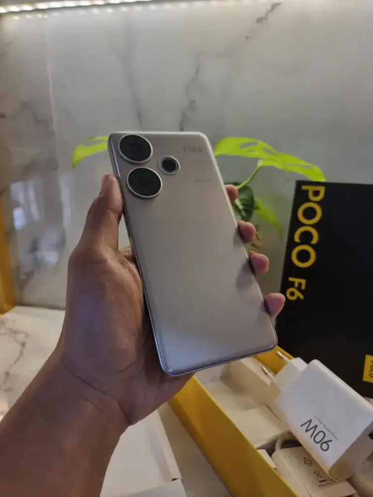 Poco F6 12/512 garansi on