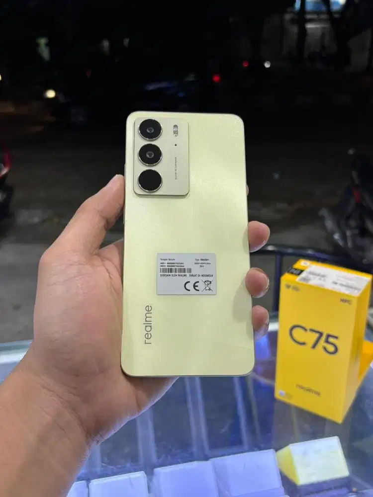 REALME C75 Ram 8/128, Pemakaian Belum Lama, Lengkap, Bergaransi.