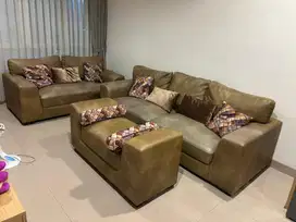 Satu Set Sofa 3+2+1