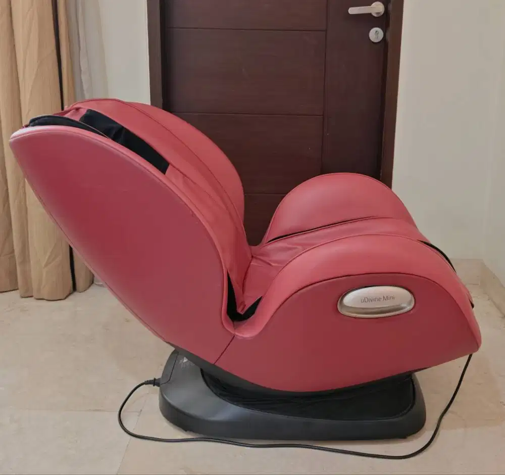 OSIM OS-862 uDivine Mini Massage Chair