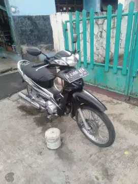 Jual karisma 2005