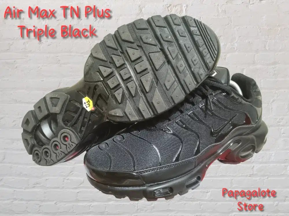 Sepatu Running Casual Air Max TN Plus Triple Black